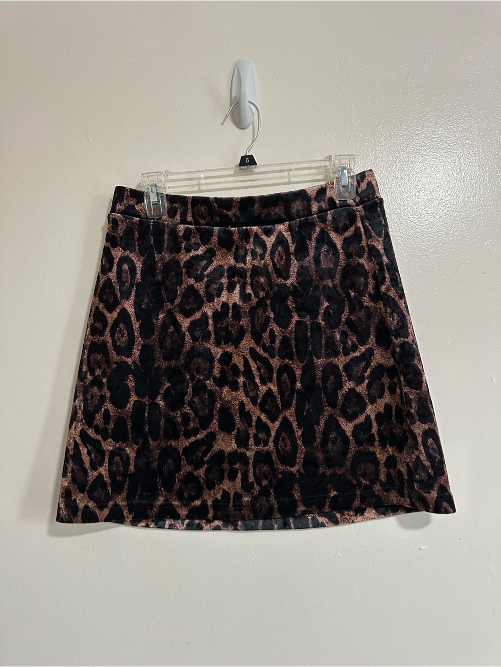 Potter's Pot Leopard Print A-Line Velour Mini Skirt, Size Large
